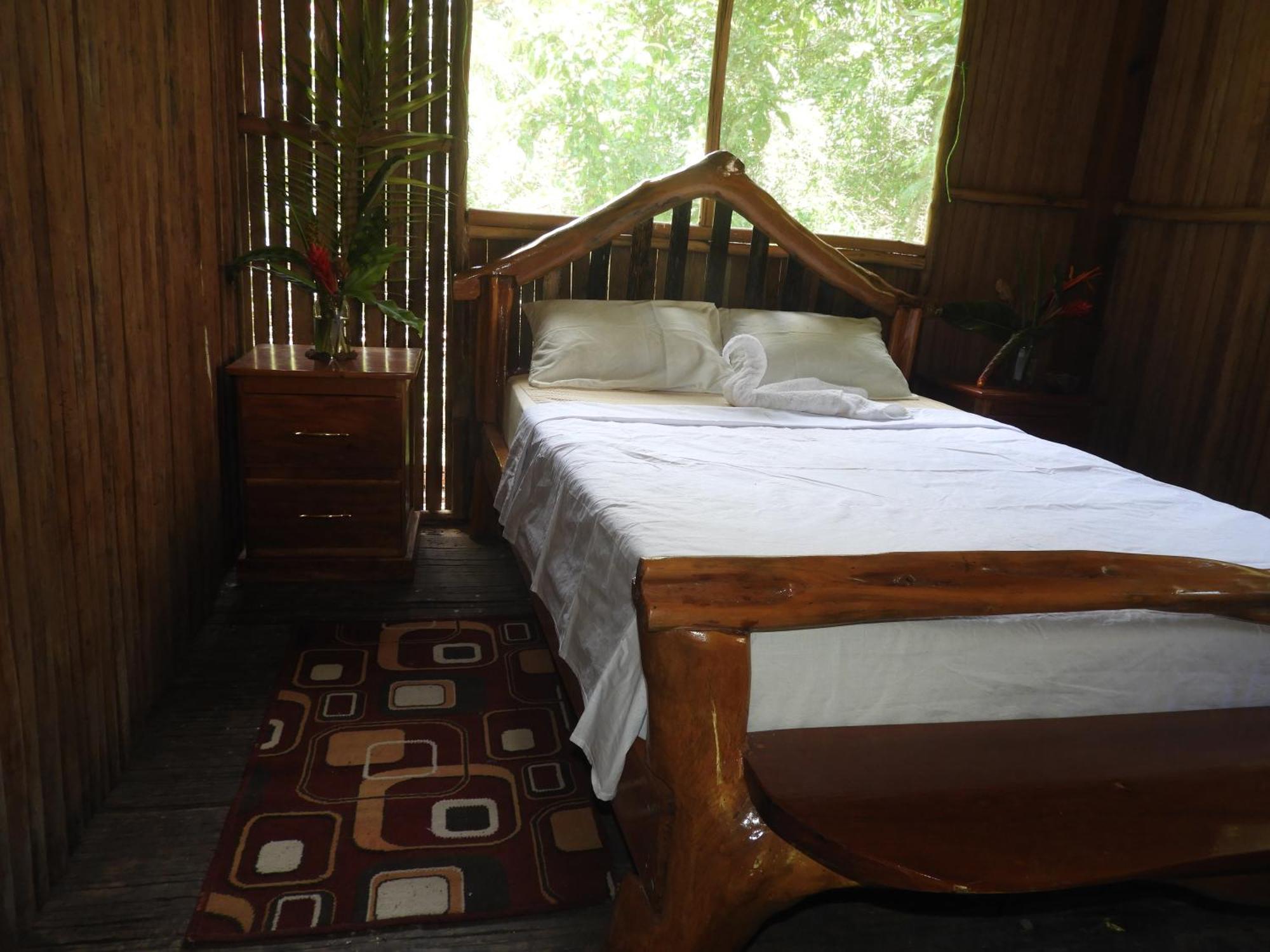 Castana Amazon Park Hostel Puerto Maldonado Kültér fotó